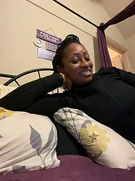 Snapshot of wynterheat chatting on 03.04.25 wynterheat online show from 03.04.25