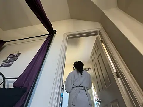 Snapshot of wynterheat chatting on 03.05.25 wynterheat online show from 03.05.25