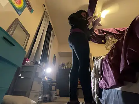 Snapshot of wynterheat chatting on 03.07.25 wynterheat online show from 03.07.25