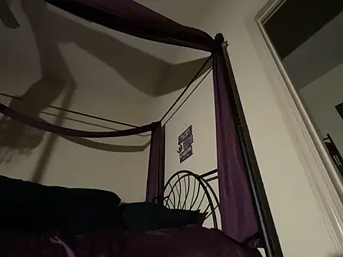 Snapshot of wynterheat chatting on 03.09.25 wynterheat online show from 03.09.25