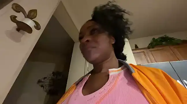 Snapshot of wynterheat chatting on 03.13.25 wynterheat online show from 03.13.25