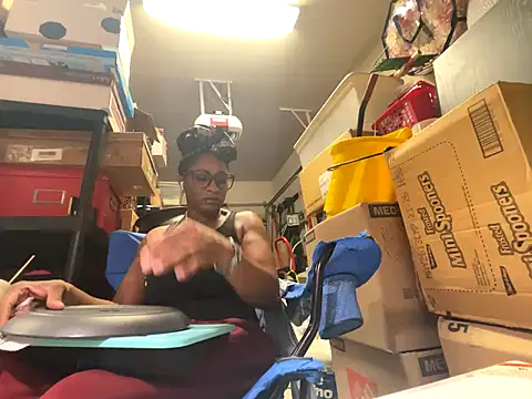 Snapshot of wynterheat chatting on 09.21.25 wynterheat online show from 09.21.25