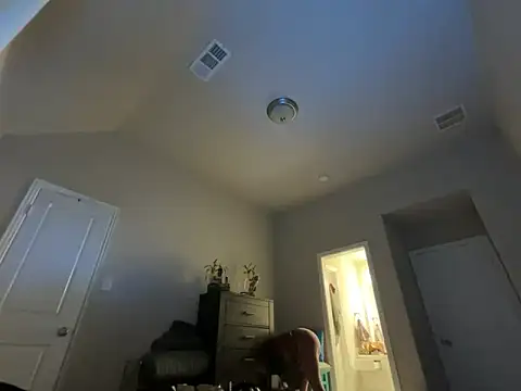 Snapshot of wynterheat chatting on 10.22.25 wynterheat online show from 10.22.25