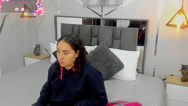 Ayla martinez online show from 01.28.25