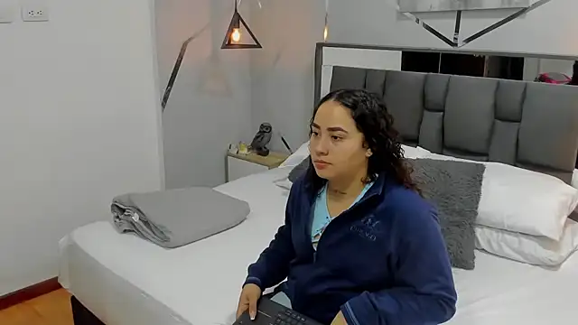 Ayla martinez online show from 03.10.25