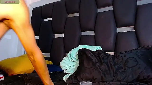 Snapshot of RyanRizzo chatting on 02.04.25 RyanRizzo online show from 02.04.25