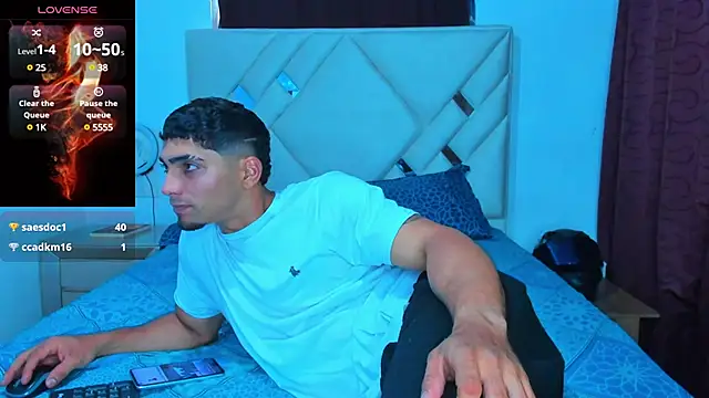 Rich boy01 online show from 12.21.24