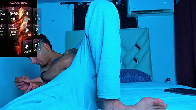 Rich boy01 online show from 12.29.24