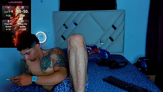 Rich boy01 online show from 01.02.25