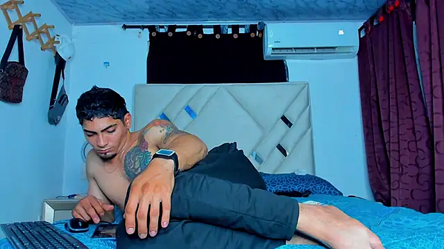 Rich boy01 online show from 01.21.25