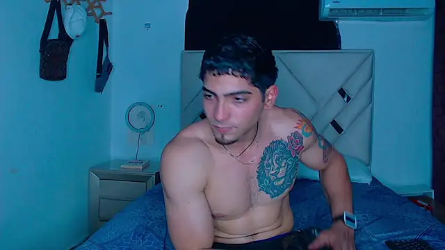 Rich boy01 online show from 02.13.25