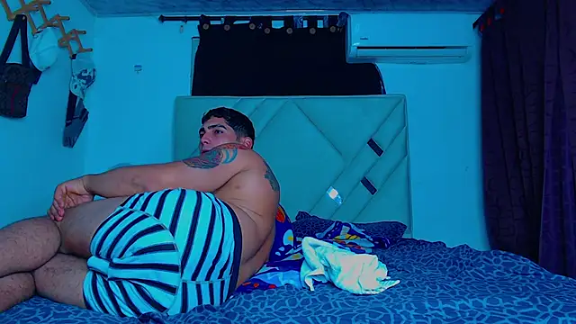 Rich boy01 online show from 02.24.25