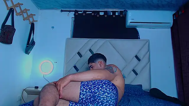 Rich boy01 online show from 02.28.25