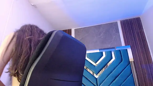 ValeryLargo online show from 01.10.25