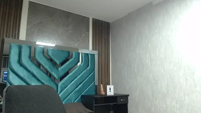 ValeryLargo online show from 03.01.25