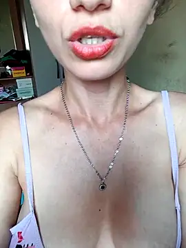 Nandasant09 online show from 10.25.25