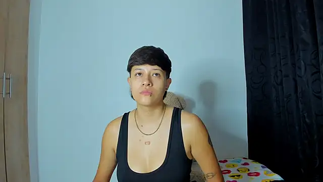 Snapshot of violet_casper_ chatting on 12.29.24 violet casper online show from 12.29.24