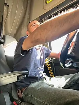 donnuozfutura online show from 10.08.25