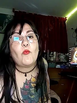 l1la Rav3n online show from 02.05.26