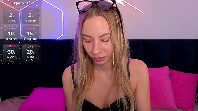 Diana Garrett online show from 10.10.25