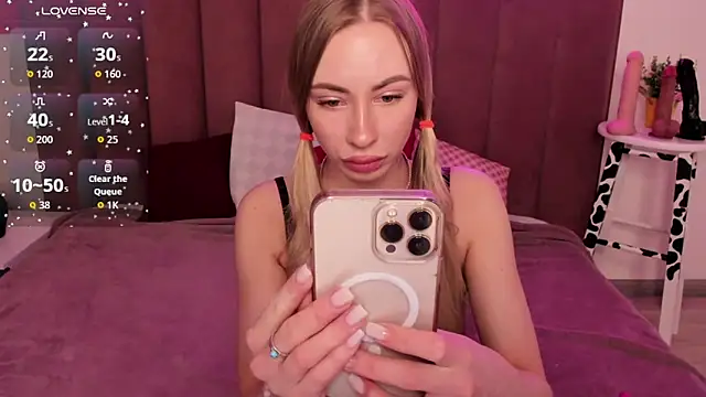 Diana Garrett online show from 04.12.26