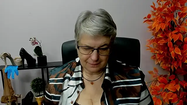 IrisDream online show from 12.12.24