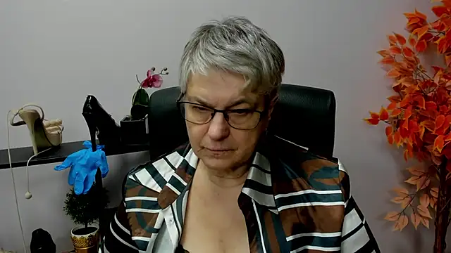 IrisDream online show from 12.16.24