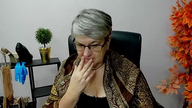 IrisDream online show from 01.28.25