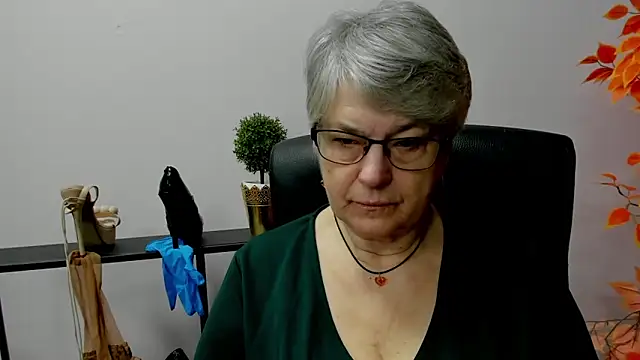 IrisDream online show from 02.14.25