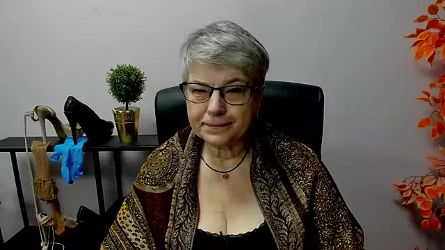 IrisDream online show from 02.26.25