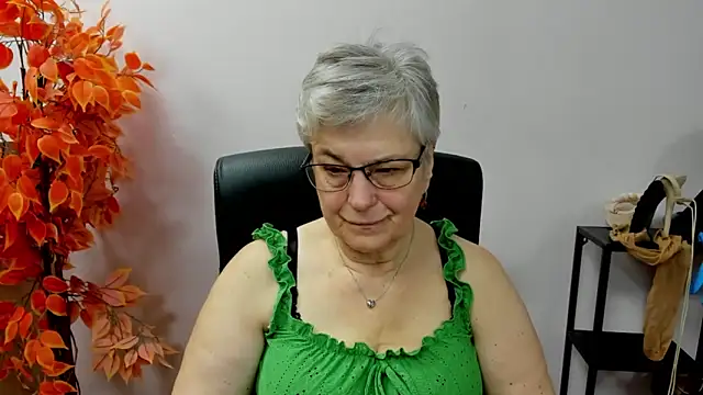 IrisDream online show from 10.17.25