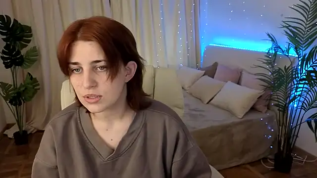 FoxyRayy online show from 11.10.25