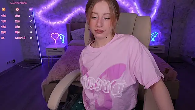 SilverrMoon online show from 03.01.25