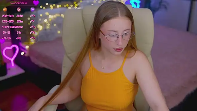 SilverrMoon online show from 11.03.25