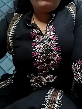 Cute-Raashii online show from 12.31.24