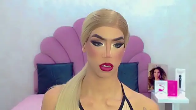 briana sex32 online show from 04.18.26