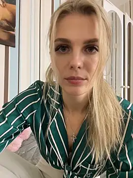 Snapshot of Liya_my chatting on 12.12.24 Liya my online show from 12.12.24