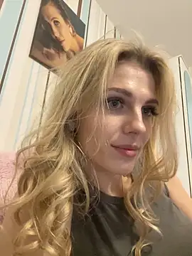 Snapshot of Liya_my chatting on 12.26.24 Liya my online show from 12.26.24