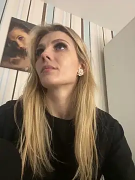 Snapshot of Liya_my chatting on 01.03.25 Liya my online show from 01.03.25