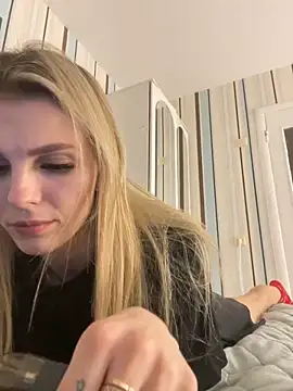 Snapshot of Liya_my chatting on 01.07.25 Liya my online show from 01.07.25