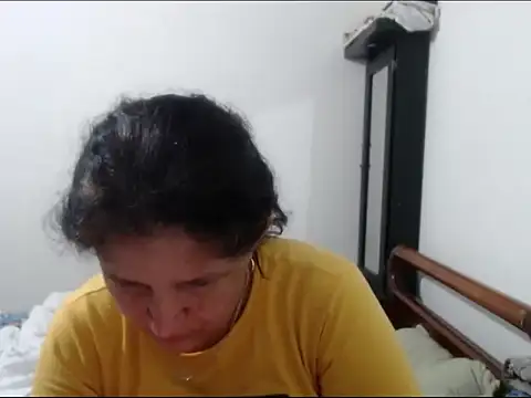 Angelinna Milf online show from 10.23.25