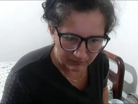 Angelinna Milf online show from 11.01.25