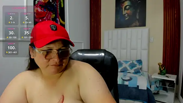 Snapshot of katty_femdom chatting on 07.08.26 katty femdom online show from 07.08.26