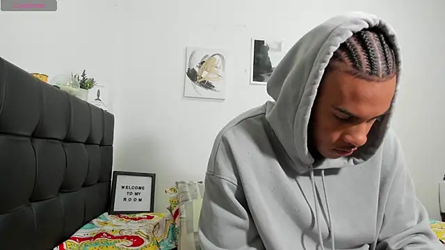 RoddyRich11 online show from 12.10.24