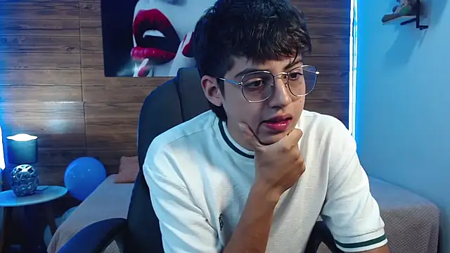 jhoellx online show from 10.15.25