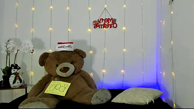 kendal scott1 online show from 12.02.24