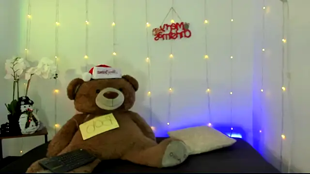 kendal scott1 online show from 12.05.24