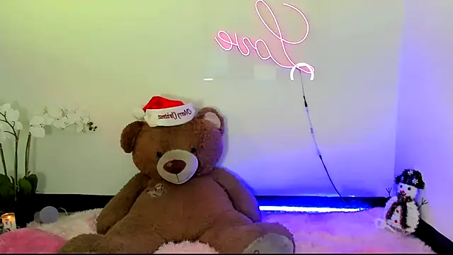 kendal scott1 online show from 12.31.24