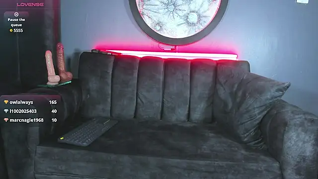 khriss brown online show from 02.19.25