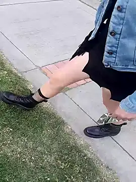 sophie banger online show from 10.25.25